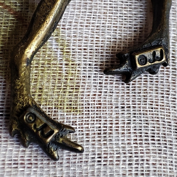 JJ J.J. Jonette Oversized Brass Tone Pierced Statement Earrings Tree Frog Oddity - Picture 5 of 11